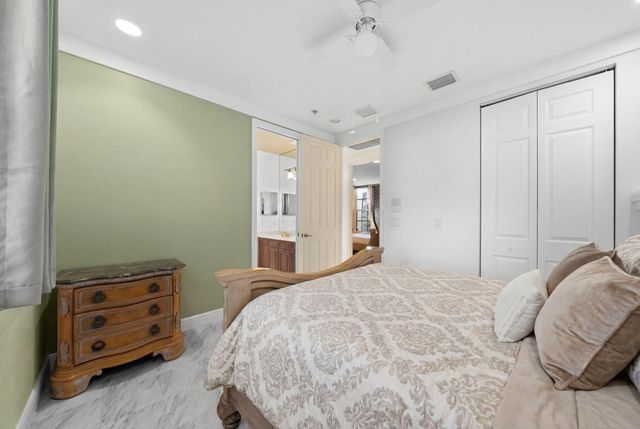 15273 SW 37th Street, Davie, FL 33331