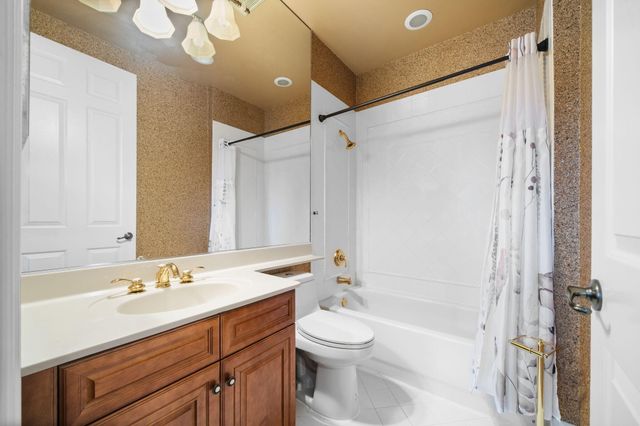 15273 SW 37th Street, Davie, FL 33331