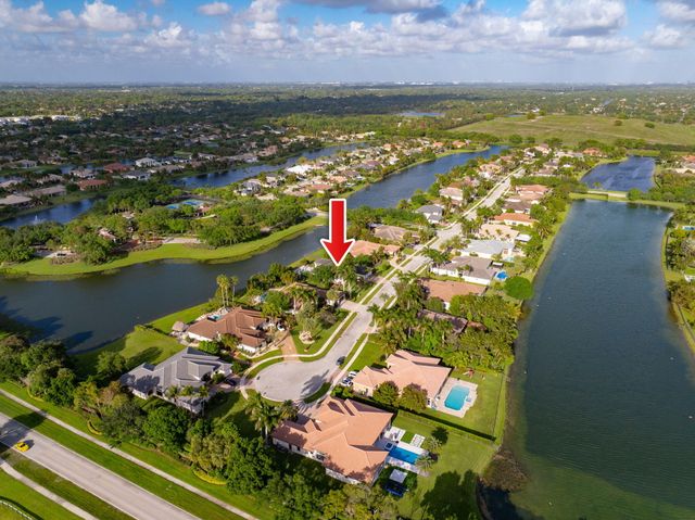 15273 SW 37th Street, Davie, FL 33331