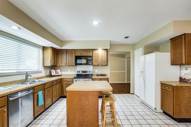 25539 Chapel Ridge Lane, Spring, TX 77373