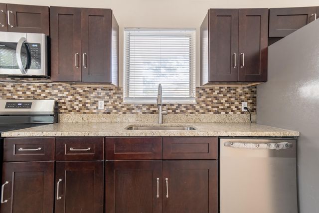 170 SE Serenata Court, Port St. Lucie, Port St Lucie, FL 34983