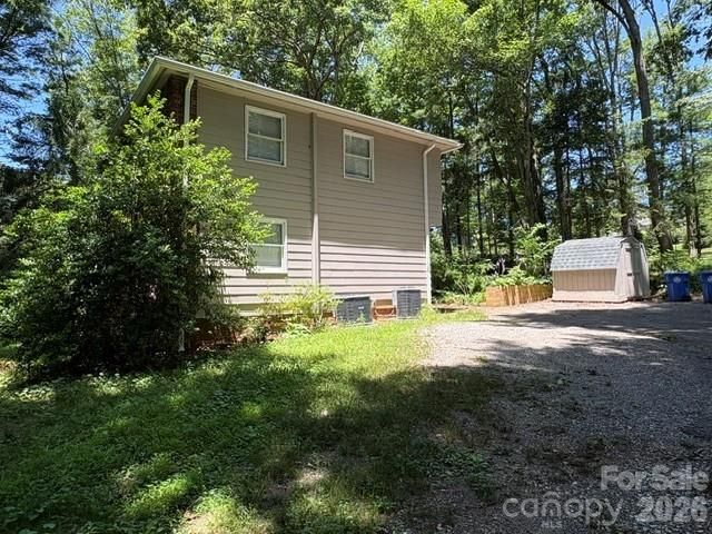 31 Spring Forest Circle, Asheville, NC 28803
