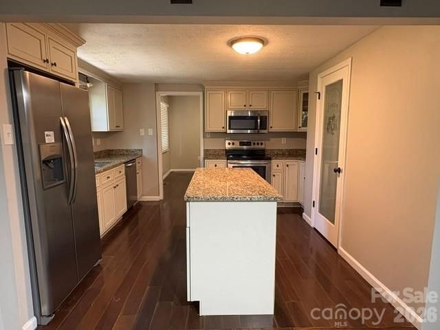 31 Spring Forest Circle, Asheville, NC 28803
