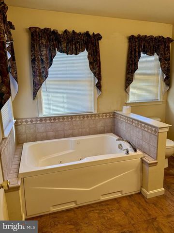 160 BULLS HEAD RD, Pottsville, PA 17901