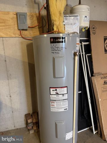 160 BULLS HEAD RD, Pottsville, PA 17901