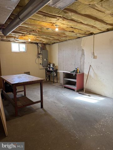 160 BULLS HEAD RD, Pottsville, PA 17901