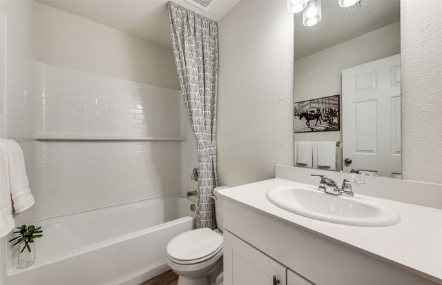 2044 Pleasant Knoll Circle, Forney, TX 75126