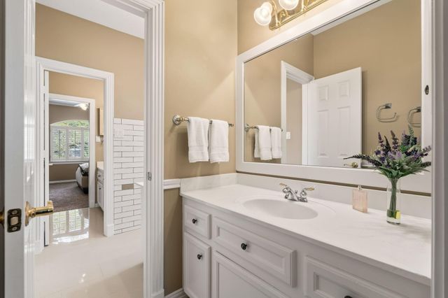 55 Benton Woods Circle, The Woodlands, TX 77382