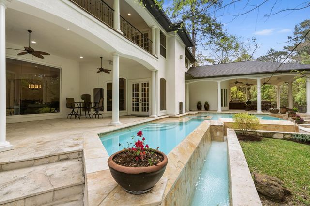 55 Benton Woods Circle, The Woodlands, TX 77382