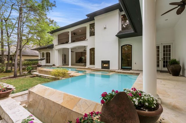 55 Benton Woods Circle, The Woodlands, TX 77382