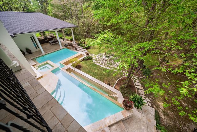 55 Benton Woods Circle, The Woodlands, TX 77382