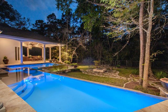 55 Benton Woods Circle, The Woodlands, TX 77382