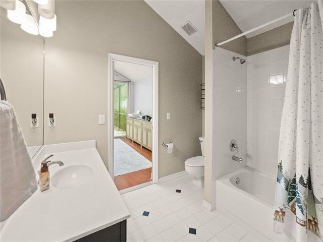 1096 NEW CASTLE LANE, Oviedo, FL 32765