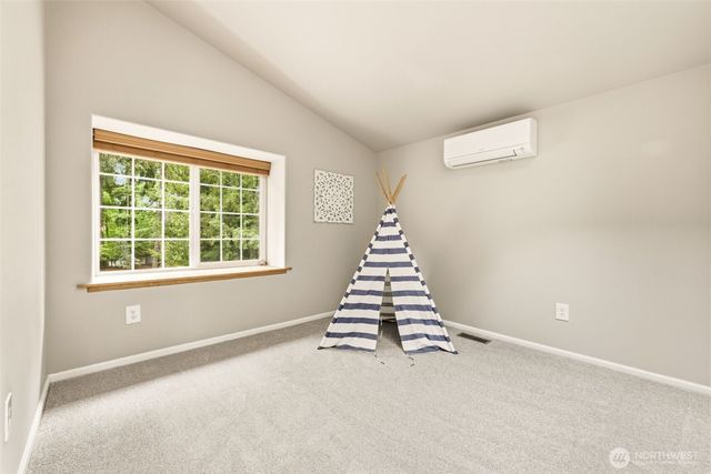 29250 218th Place SE, Black Diamond, WA 98010