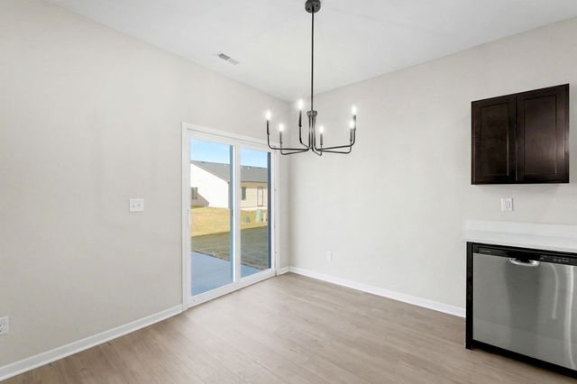 9237 E Fox Pointe Ct, Bel Aire, KS 67226