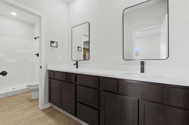 9237 E Fox Pointe Ct, Bel Aire, KS 67226