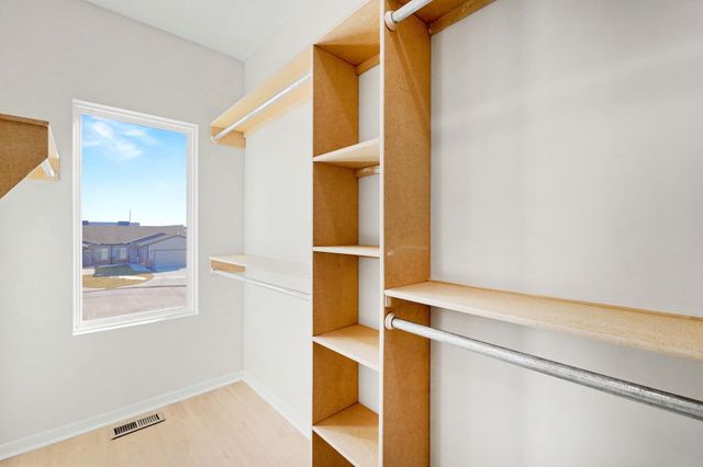 9237 E Fox Pointe Ct, Bel Aire, KS 67226