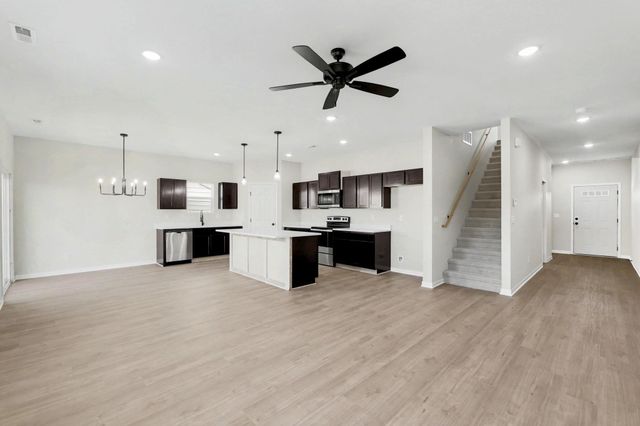 9237 E Fox Pointe Ct, Bel Aire, KS 67226