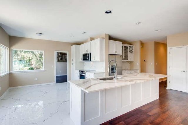 400 Canyon Rim DR, Austin, TX 78746