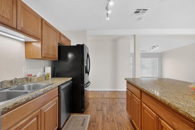 1237 Pitt Street NE, Albuquerque, NM 87112