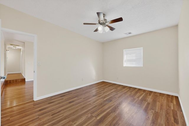 1237 Pitt Street NE, Albuquerque, NM 87112