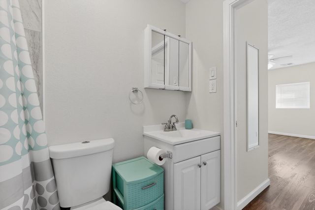 1237 Pitt Street NE, Albuquerque, NM 87112