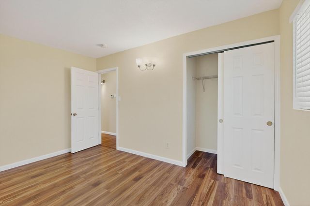 1237 Pitt Street NE, Albuquerque, NM 87112