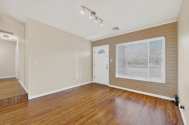 1237 Pitt Street NE, Albuquerque, NM 87112