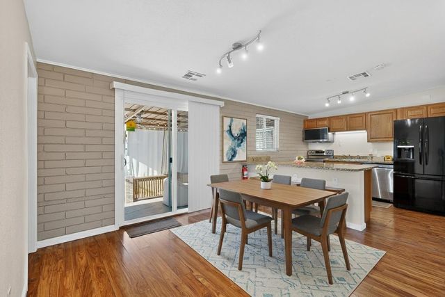 1237 Pitt Street NE, Albuquerque, NM 87112