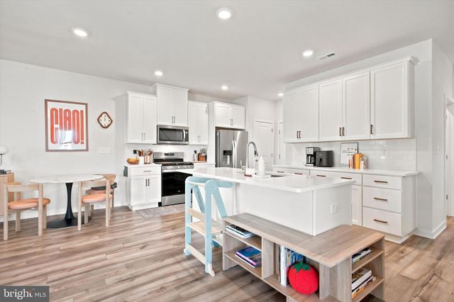 851 PECAN RD, Spring City, PA 19475
