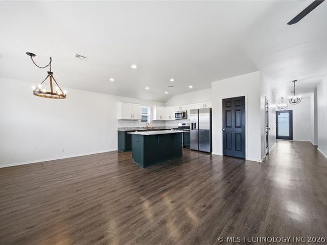 6048 E 146th Place S, Bixby, OK 74008