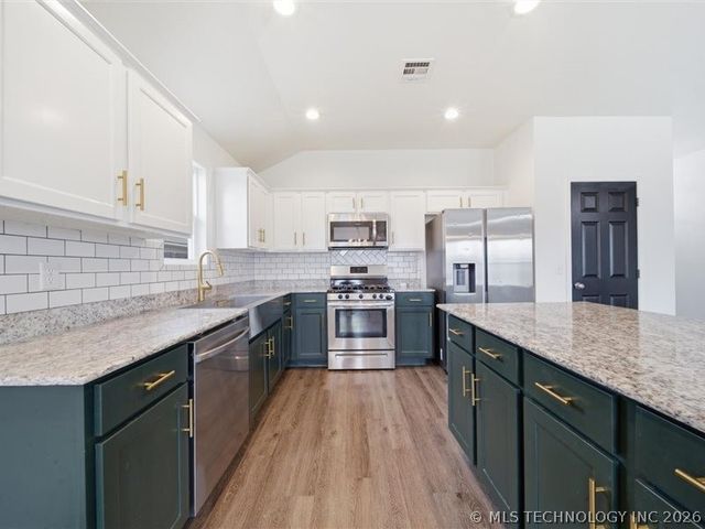 6048 E 146th Place S, Bixby, OK 74008