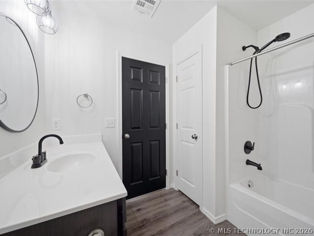 6048 E 146th Place S, Bixby, OK 74008