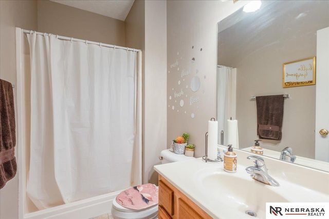 9221 & 9223 Blondo Street, Omaha, NE 68134