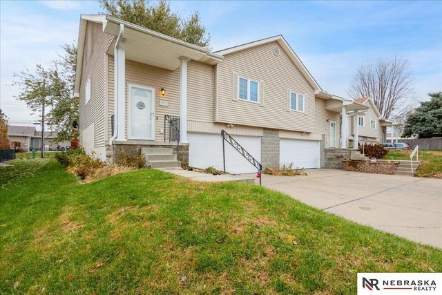 9221 & 9223 Blondo Street, Omaha, NE 68134