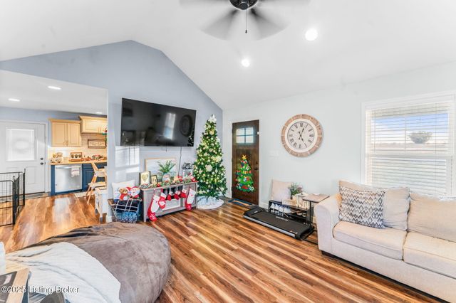 3086 Chalybeate School Rd, Bowling Green, KY 42101