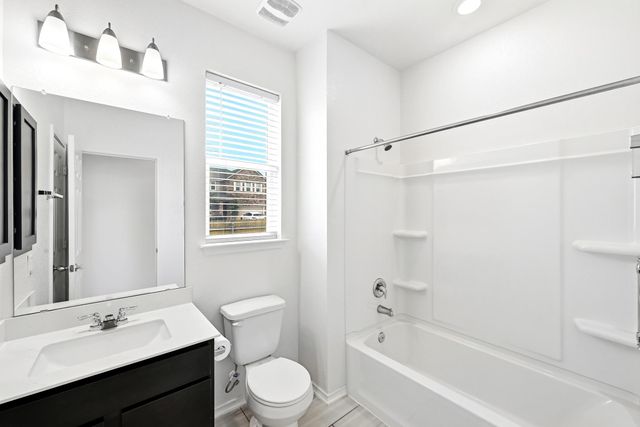 501 Ayinger LN, Austin, TX 78728