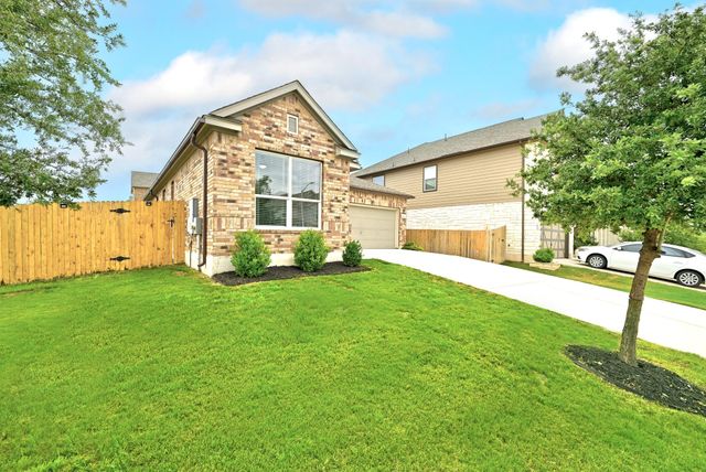 501 Ayinger LN, Austin, TX 78728