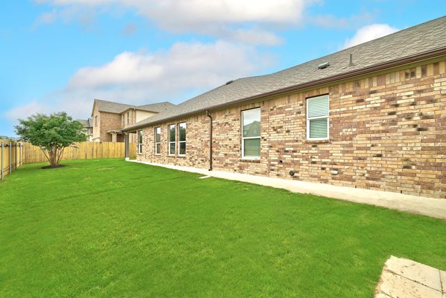 501 Ayinger LN, Austin, TX 78728