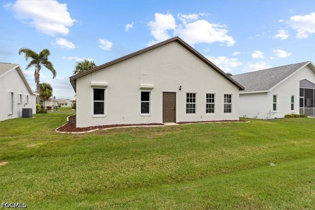 3358 Sabal Springs BLVD, North Fort Myers, FL 33917