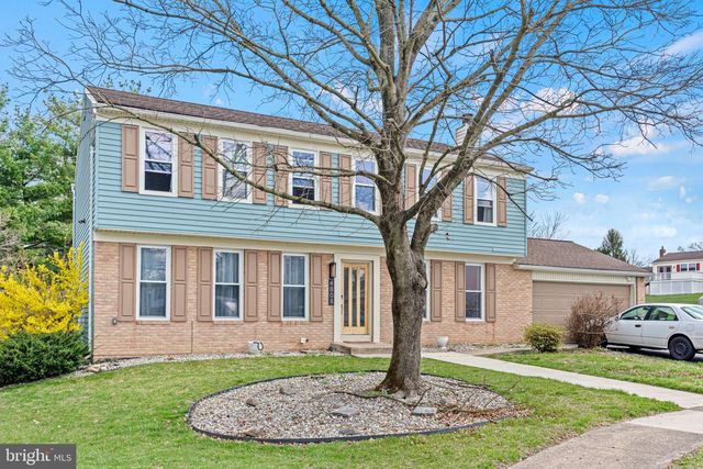 4808 WOODWARD DR, Harrisburg, PA 17111
