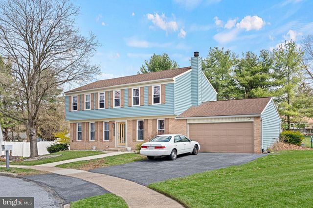 4808 WOODWARD DR, Harrisburg, PA 17111