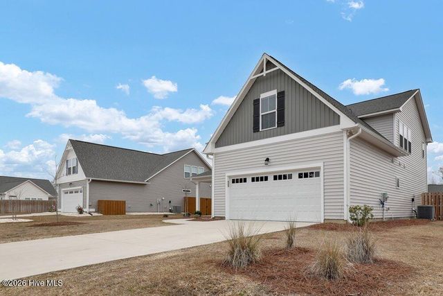 230 E Maritt Street, Hampstead, NC 28443