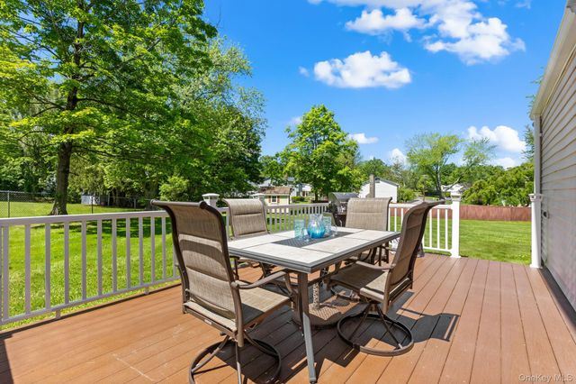 351 London Road, Yorktown Heights, NY 10598