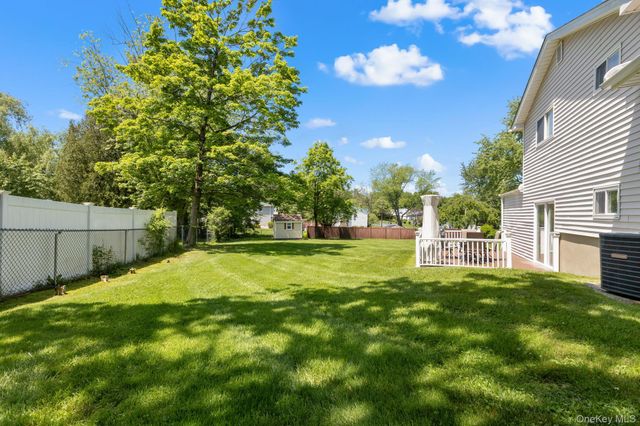 351 London Road, Yorktown Heights, NY 10598