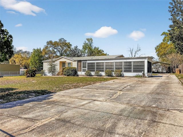 1923 LEESBURG BOULEVARD, Fruitland Park, FL 34731