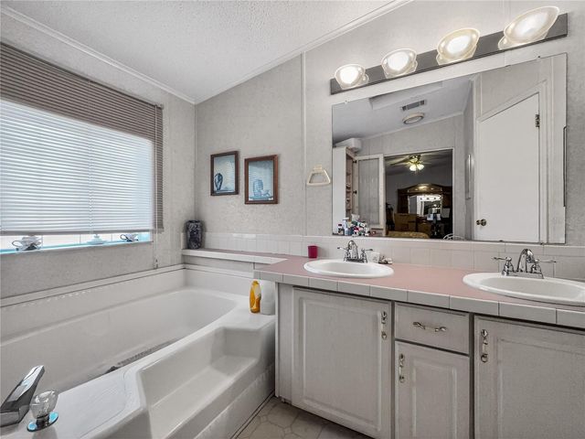 1923 LEESBURG BOULEVARD, Fruitland Park, FL 34731