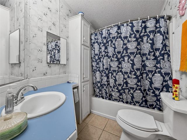 1923 LEESBURG BOULEVARD, Fruitland Park, FL 34731