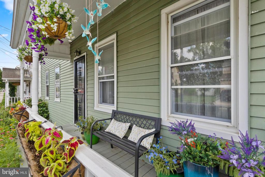 222 WASHINGTON ST, FIELDSBORO, NJ 08505 — photo 4