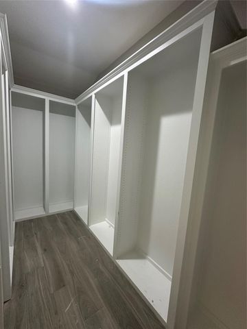 1608 Mohawk Drive, Montgomery, TX 77316